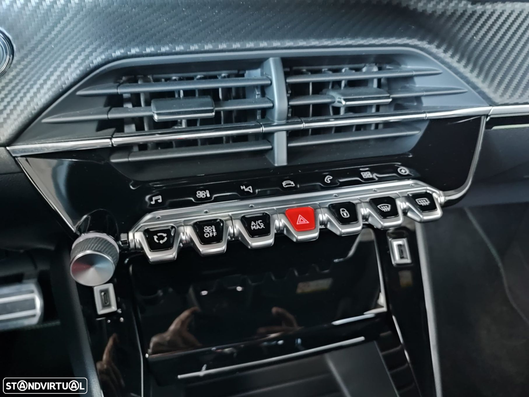 Peugeot e-208 50 kWh GT - 19