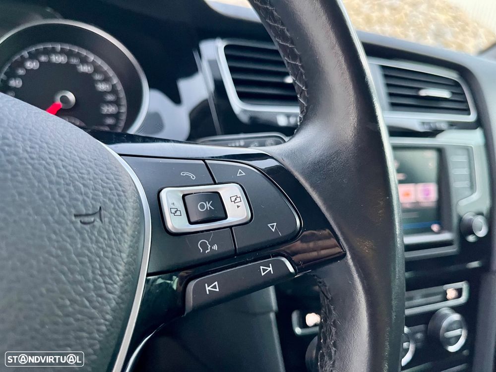 VW Golf - 42