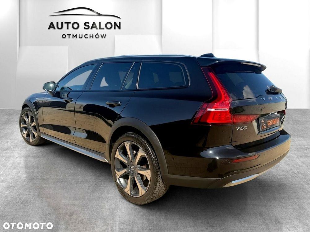 Volvo V60 Cross Country - 7