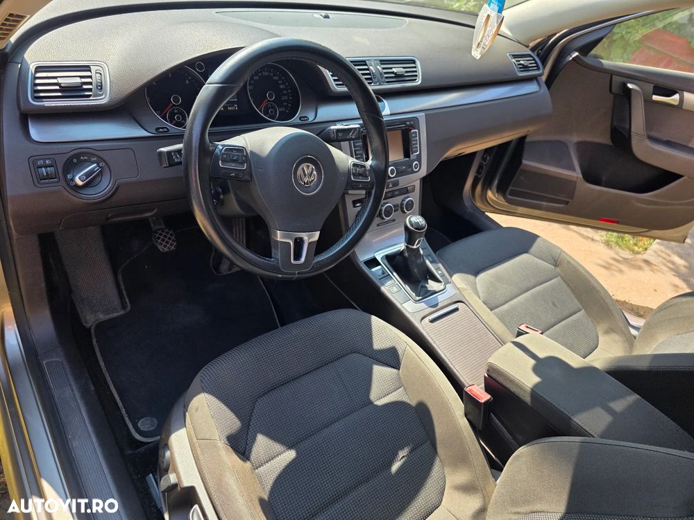 Volkswagen Passat 1.6 TDI DPF BlueMotion - 3