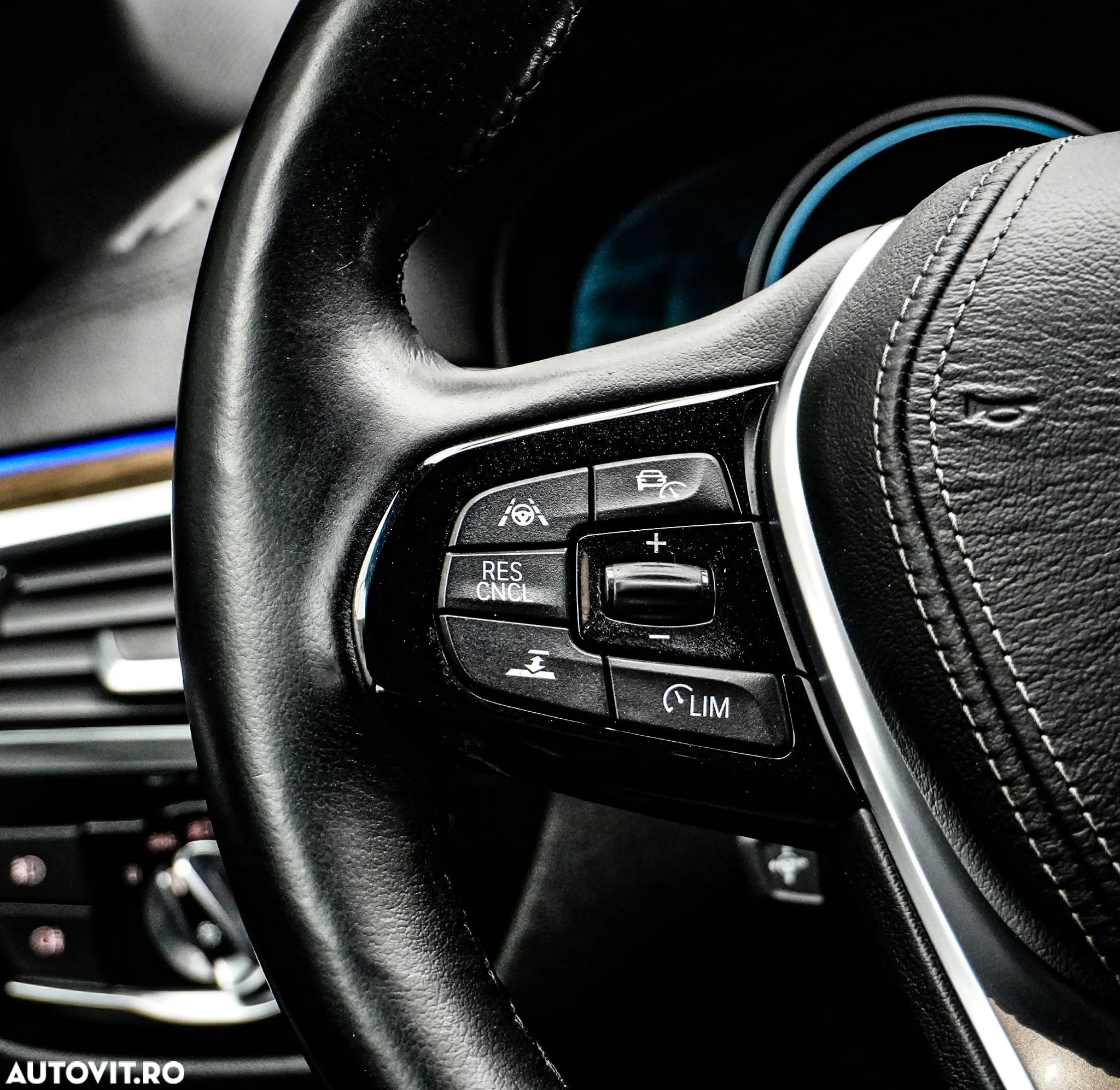 BMW Seria 5 540d xDrive AT - 29