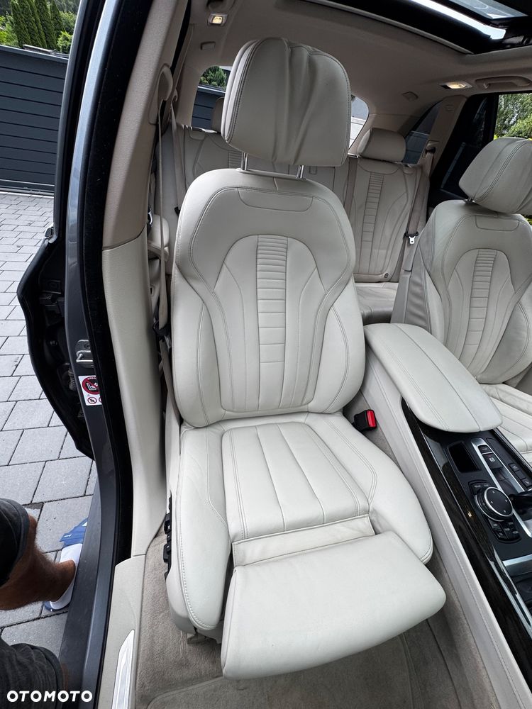 BMW X5 xDrive30d - 25