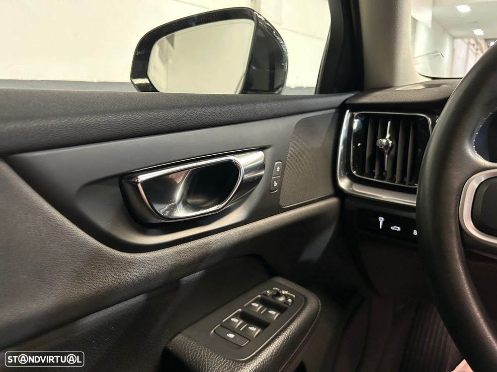 Volvo V60 2.0 T6 AWD TE Inscription Expression - 38