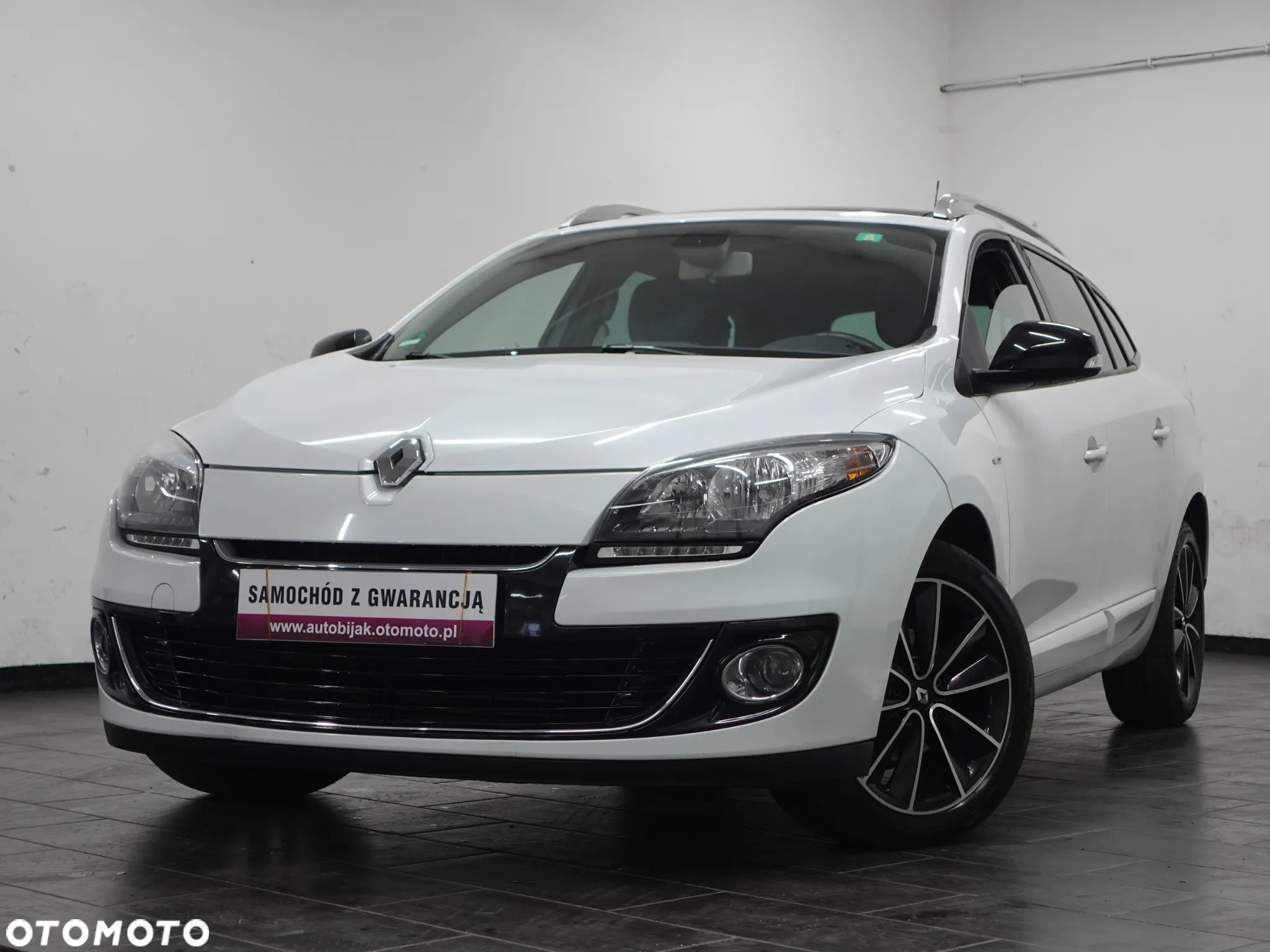Renault Megane Grandtour ENERGY TCe 115 Start & Stop Bose Edition - 13