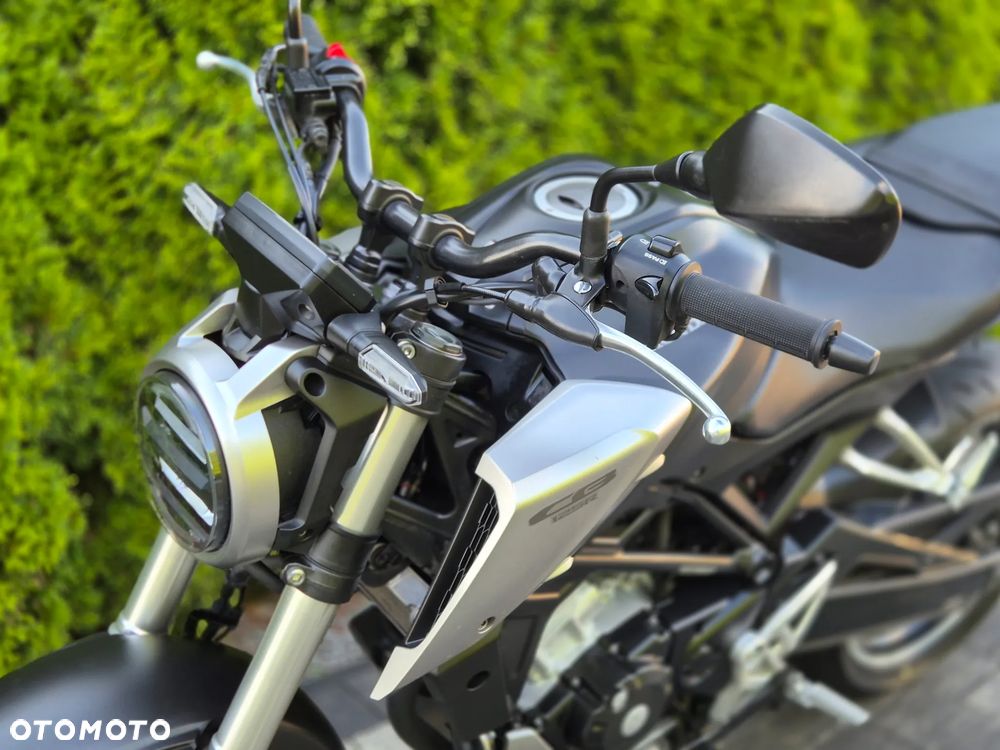 Honda CB - 15