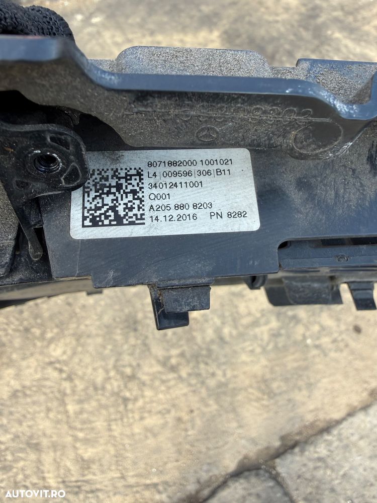 Grila mercedes c class w205 originala a2058808203 - 5