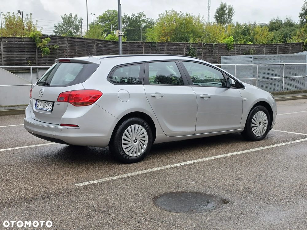 Opel Astra - 11