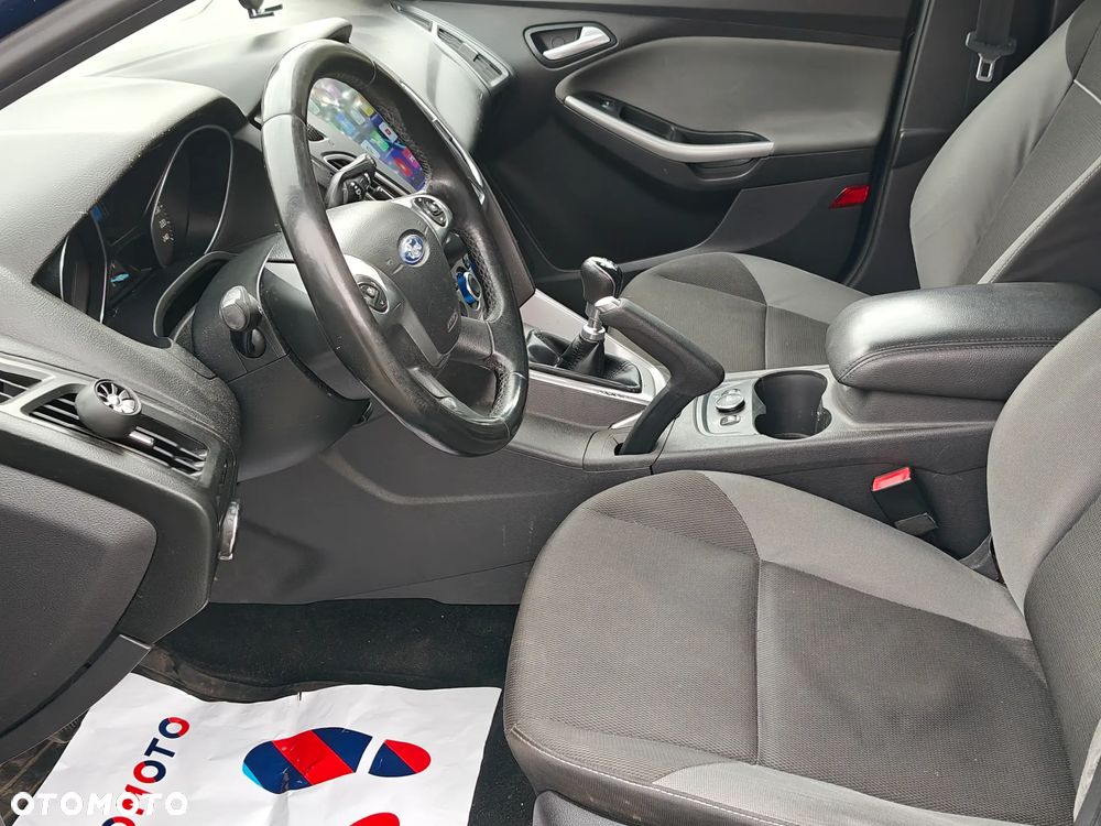 Ford Focus 1.6 TDCi Ambiente Start - 6