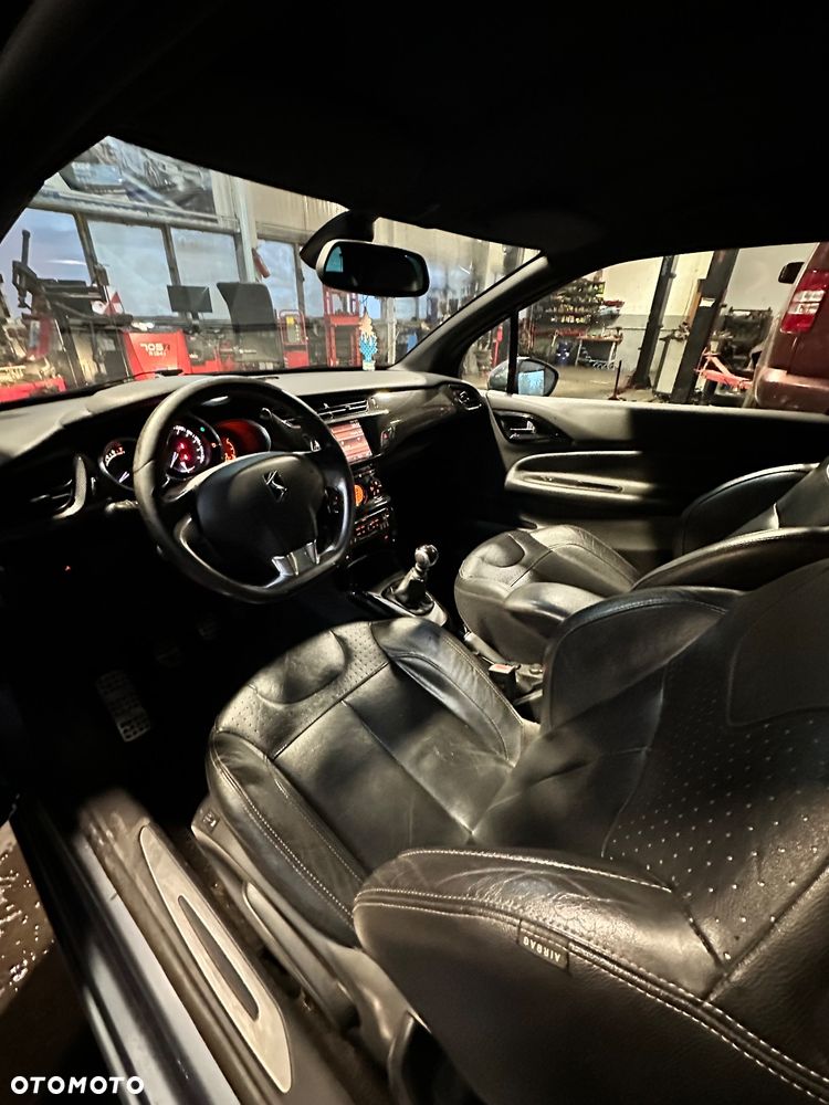 Citroën DS3 1.6 THP SportChic - 10