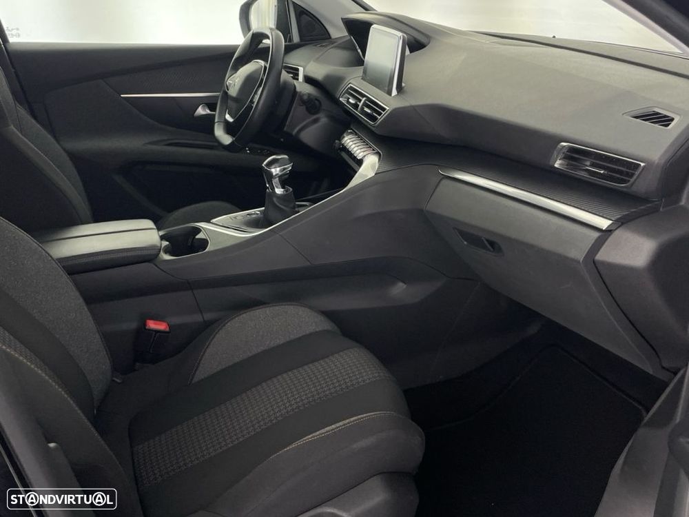 Peugeot 3008 1.2 PureTech Active Pack - 23