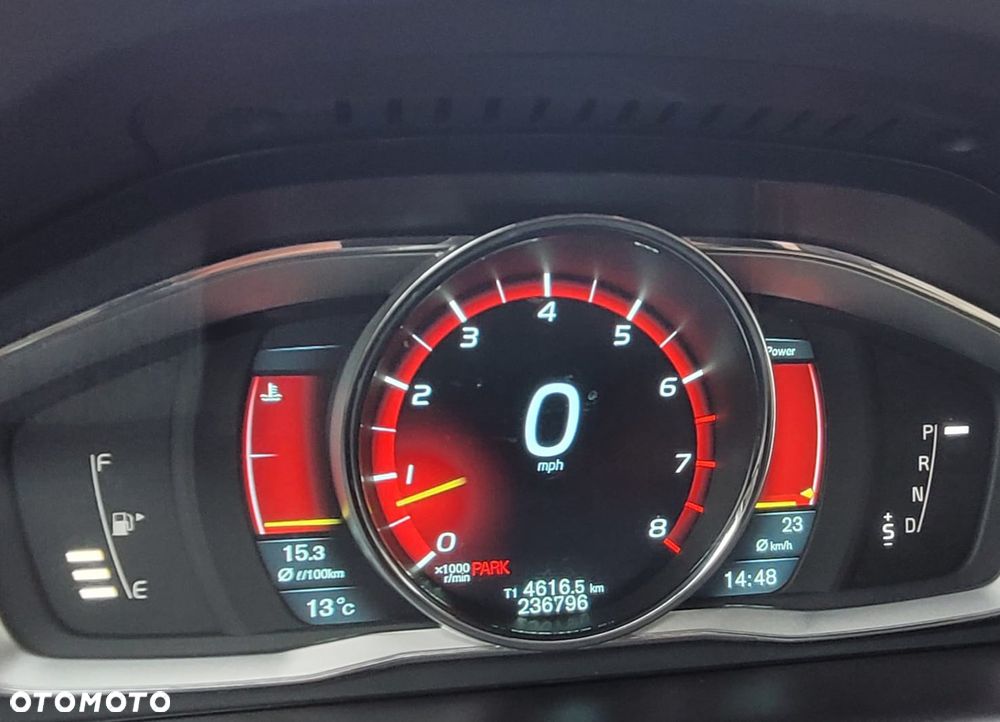 Volvo XC 60 T6 AWD RDesign - 16