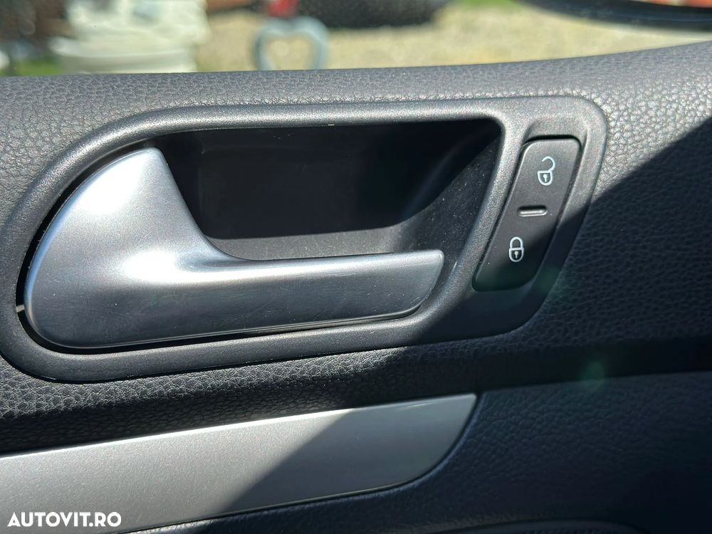 Volkswagen Golf 1.6 United - 17