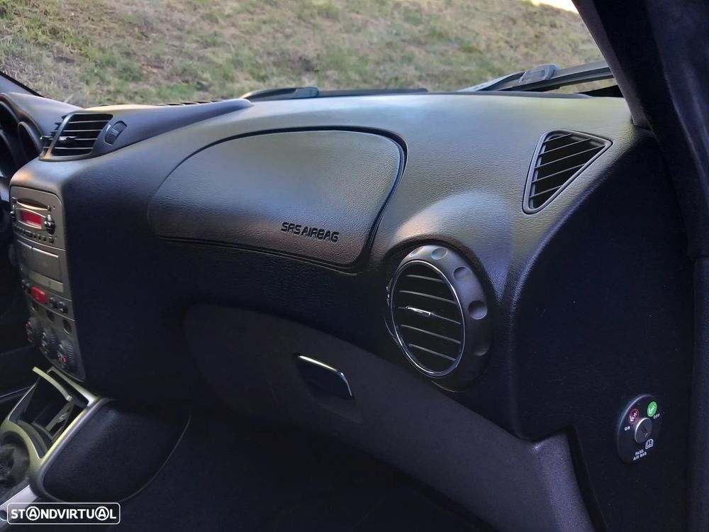 Alfa Romeo GT 1.8 TS - 11