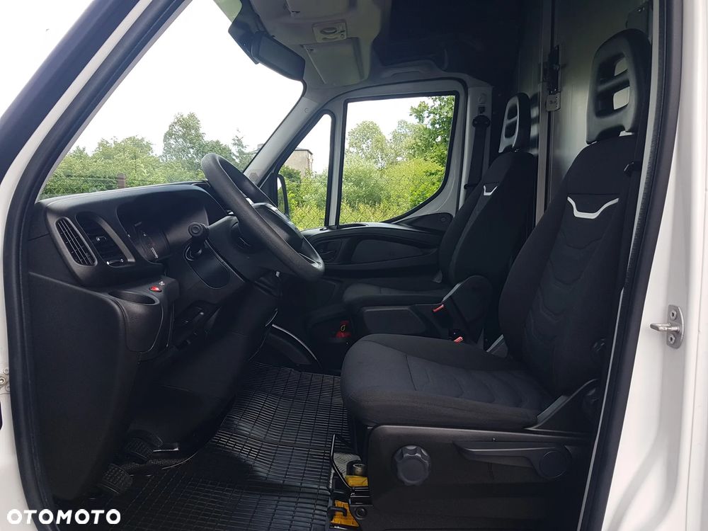 Iveco DAILY KONTENER NISKOPODŁOGOWY 4,43x2,23x2,42 SKLEP FOODTRUCK BAR KLIMA KONIOWÓZ KAMPER - 20