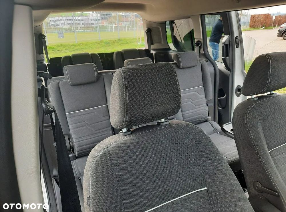 Ford Tourneo Connect Grand - 3