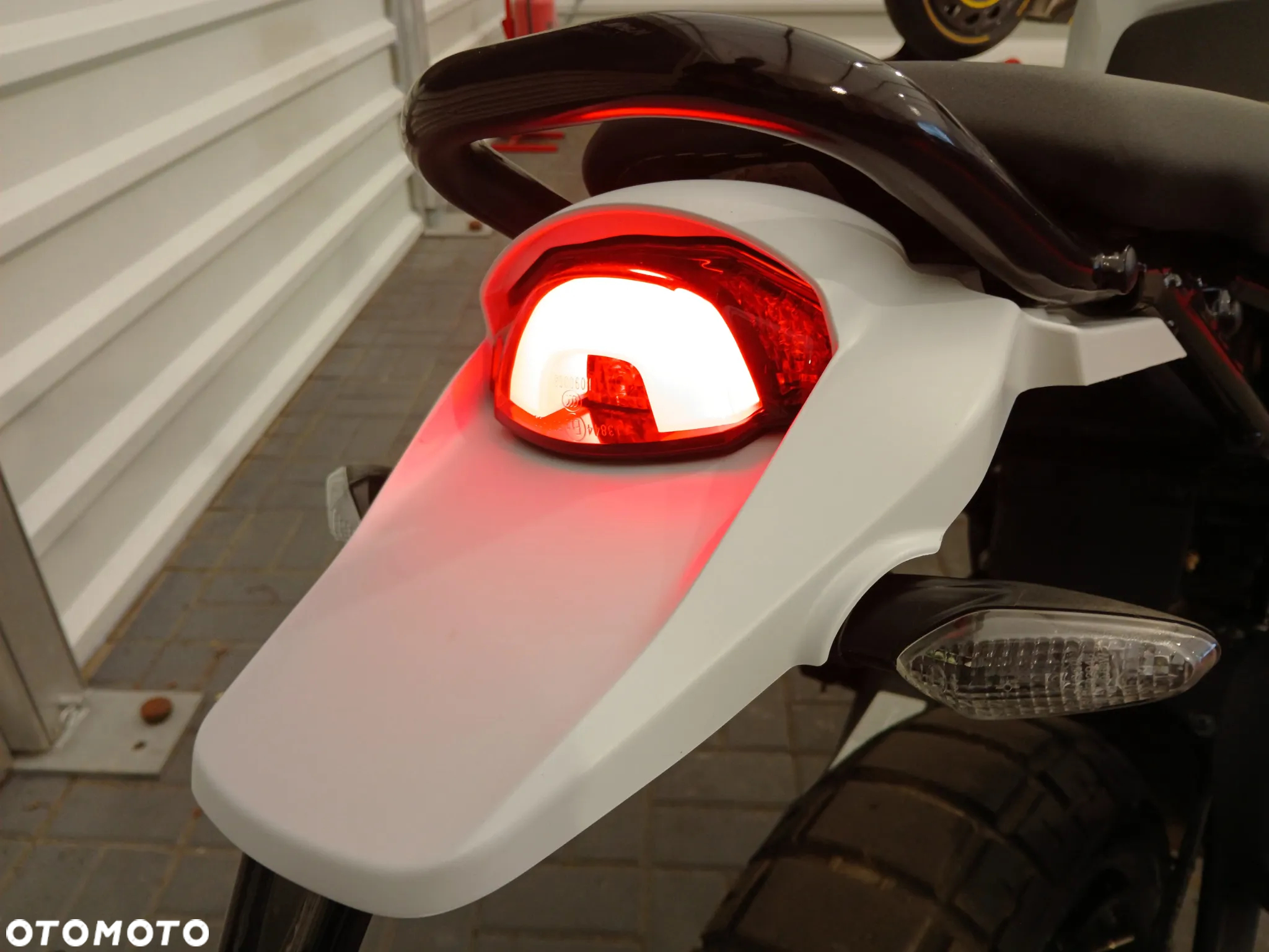 Ducati DesertX - 15
