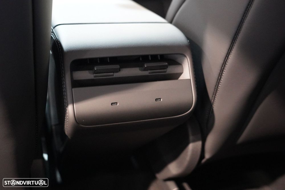 Tesla Model Y Long Range Tração Traseira - 37