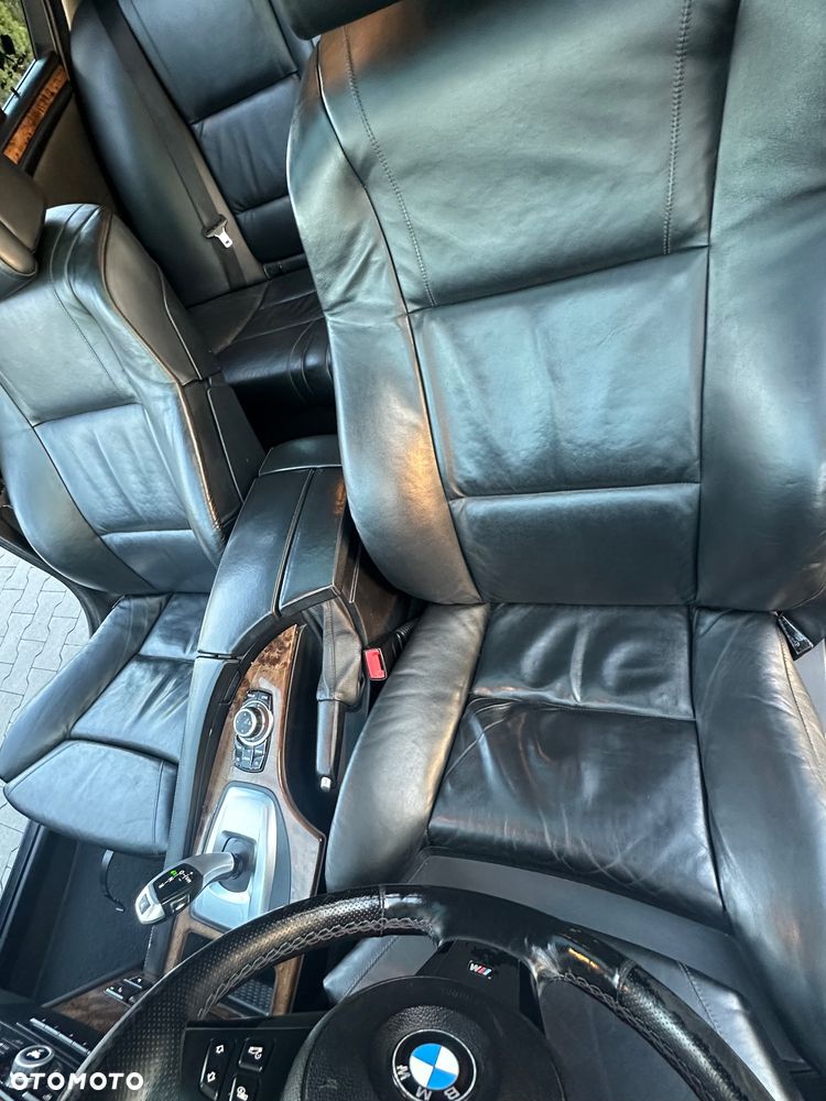 BMW Seria 5 525xd - 31