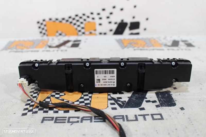 Conjunto De Botões Mercedes-Benz E-Class Coupé (C207)  A2078204010 / A - 7