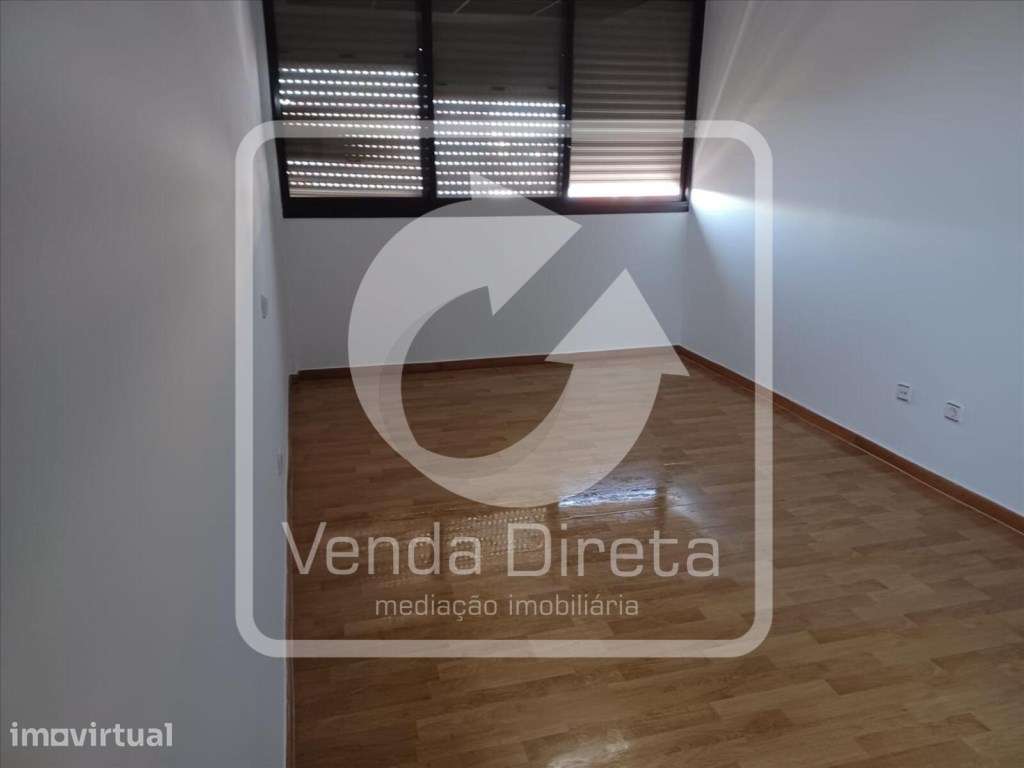 Apartamento T3, 101 m², na Amora - Seixal - Imóvel Ocupado - Indisp... - Grande imagem: 3/19