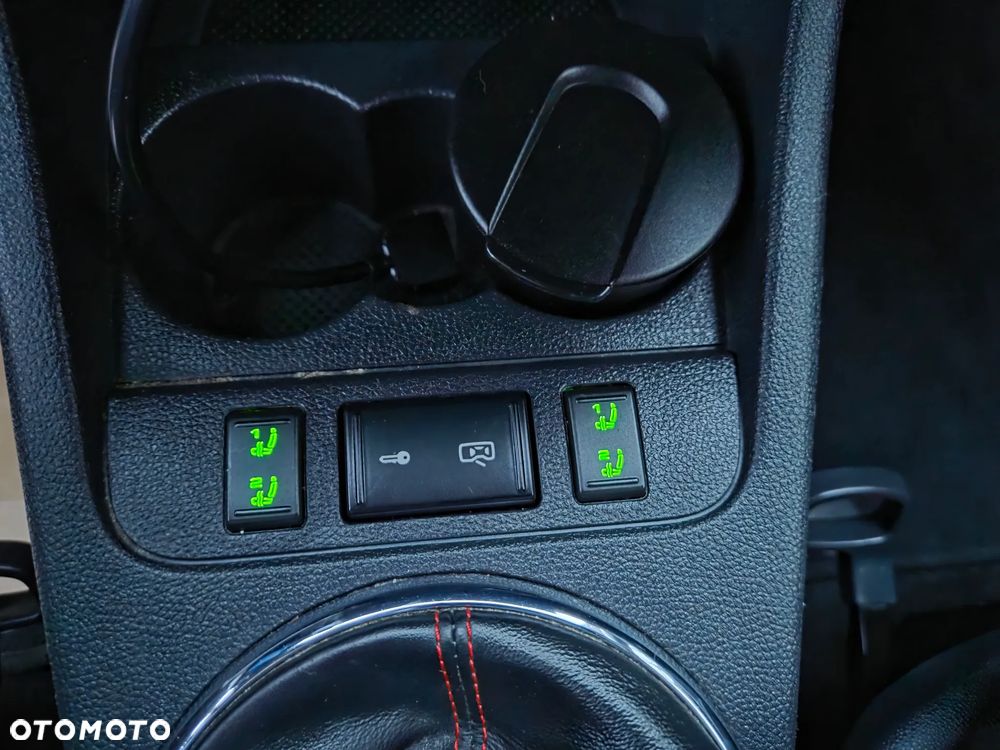 Skoda Fabia 1.2 TSI Monte Carlo - 17