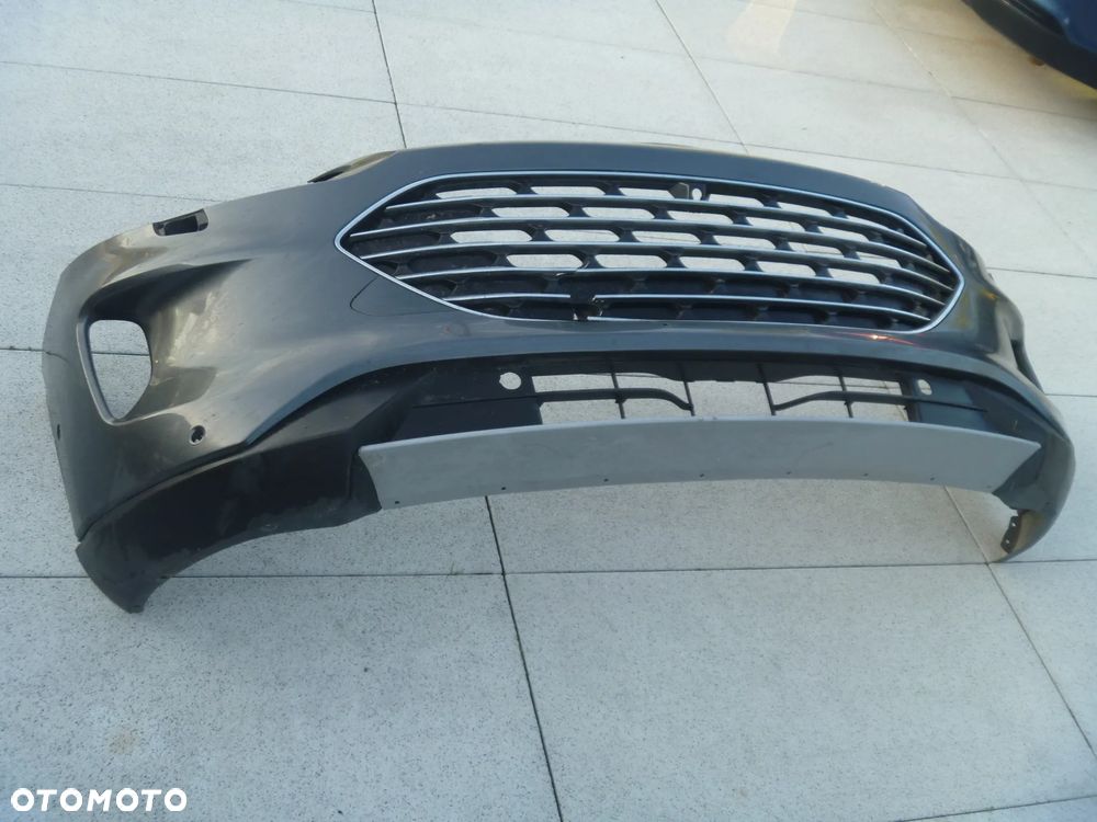 FORD KUGA MK3 ZDERZAK PRZEDNI ZWYKŁY KRATKA ORYGINAŁ ŁADNY - 2