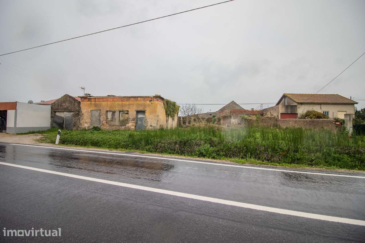 Propriedade urbana com terreno e potencial de reconversão em Liceia – - Grande imagem: 3/12