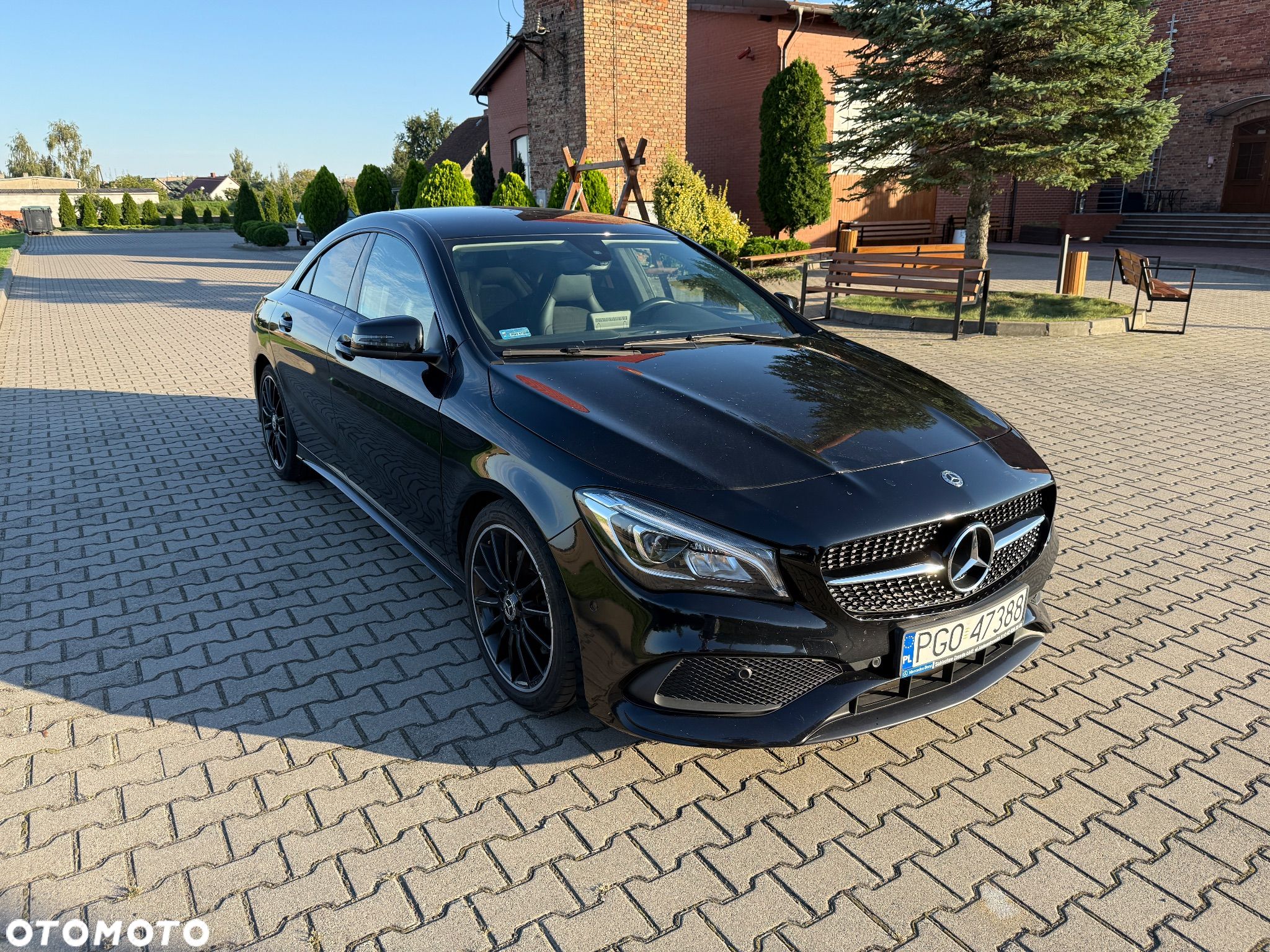 Mercedes-Benz CLA 220 4-Matic AMG Line - 1