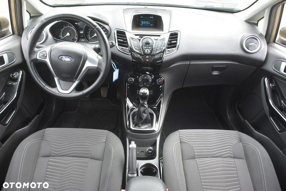 Ford Fiesta 1.0 EcoBoost STart-Stop Titanium - 12