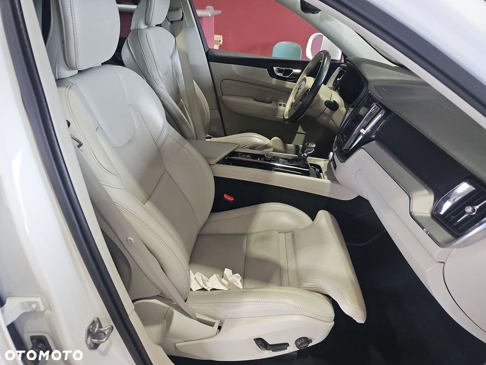 Volvo XC 60 T6 AWD Inscription - 8