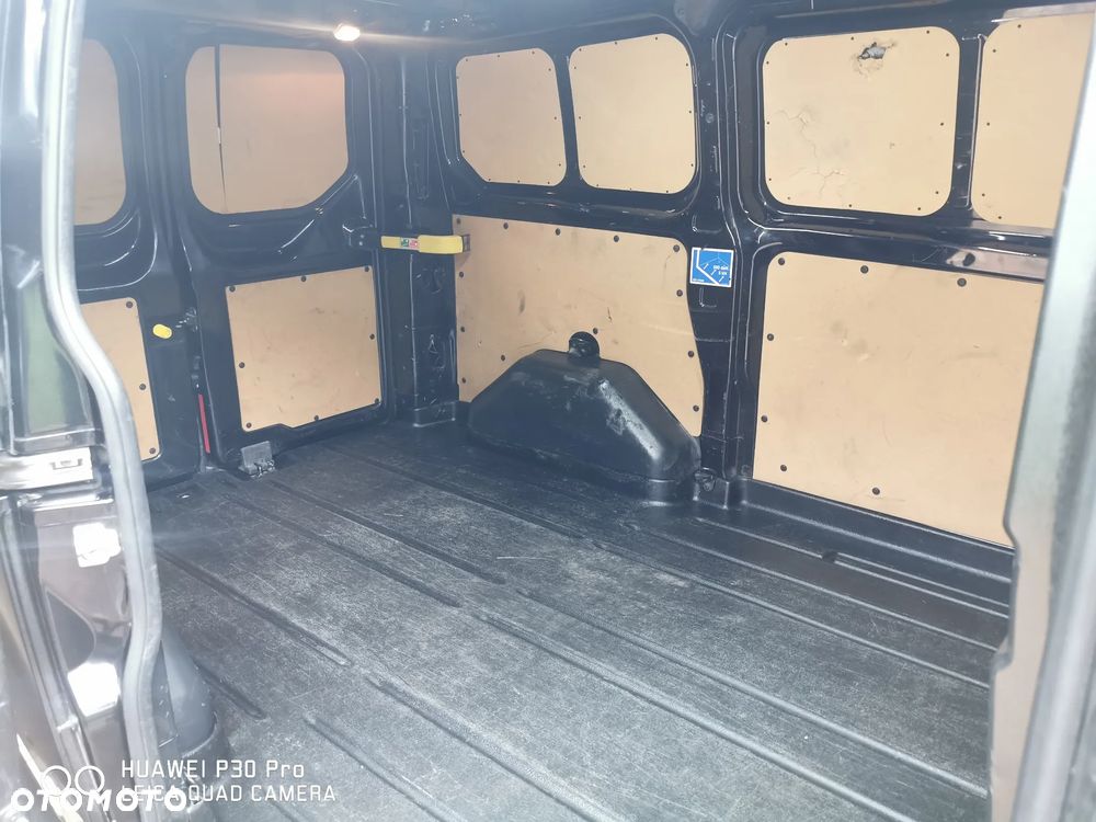 Ford TRANSIT CUSTOM - 10