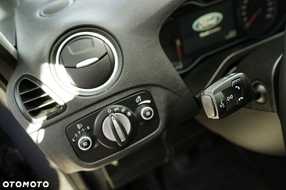 Ford S-Max - 26