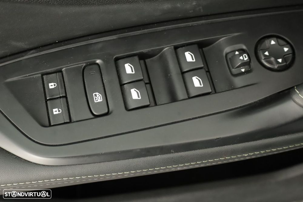 Peugeot 308 1.2 PureTech GT EAT8 - 19