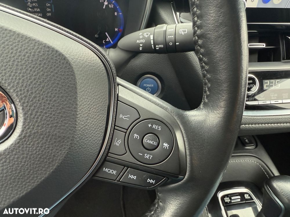 Toyota Corolla 1.8 HSD Exclusive interior Gri - 31