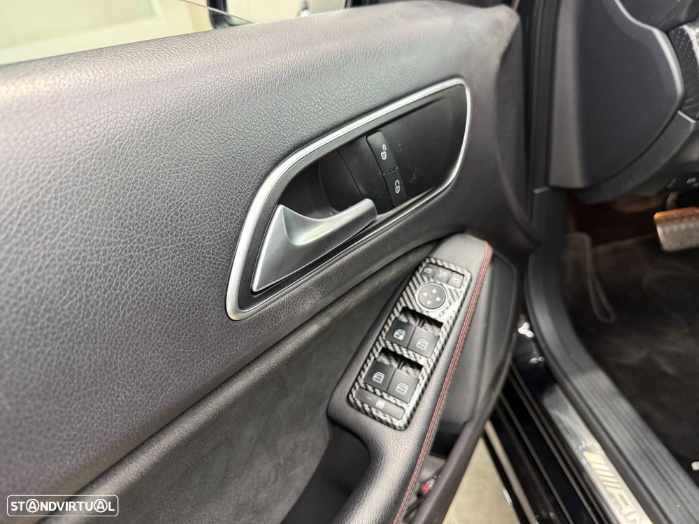 Mercedes-Benz A 45 AMG 4Matic Speedshift 7G-DCT - 13