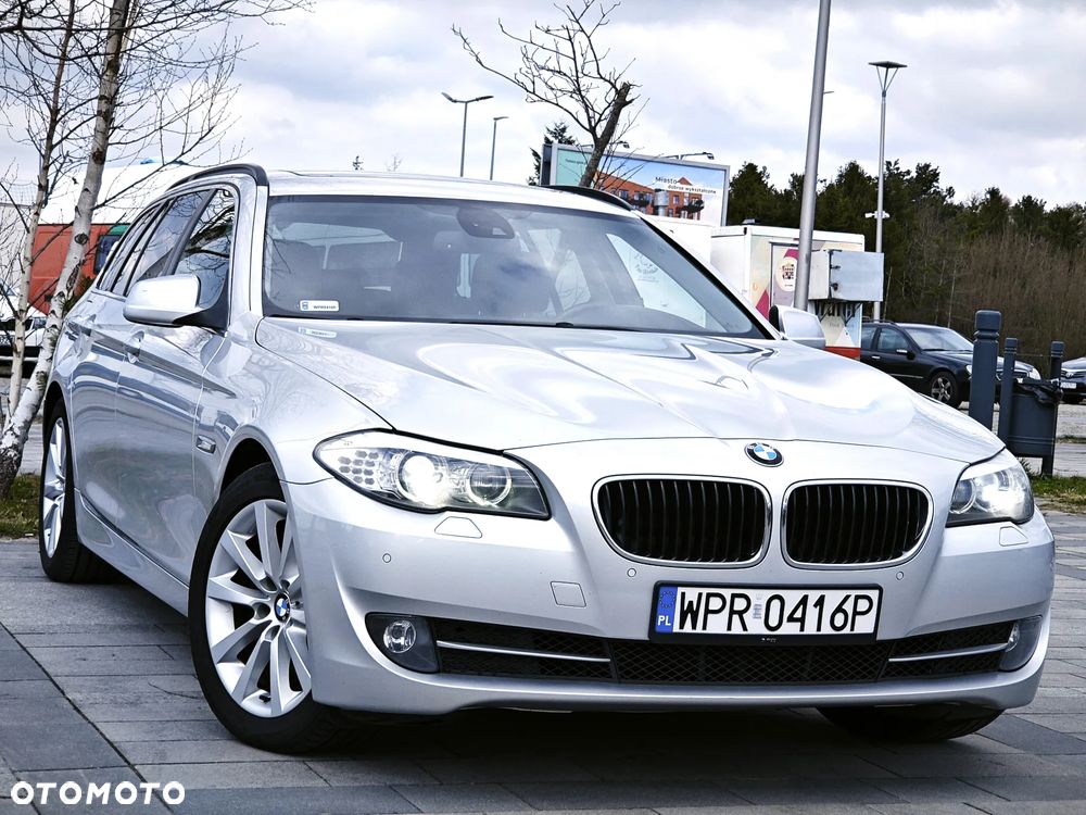 BMW Seria 5 525d Sport-Aut - 34