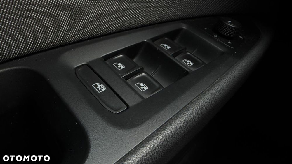Seat Leon 1.6 TDI Style S&S - 25
