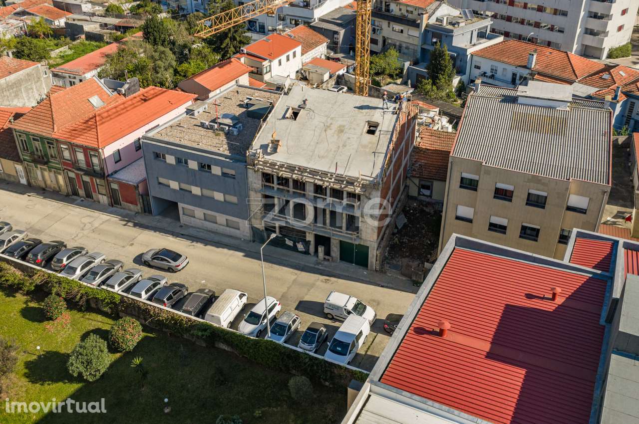 T1 Novo com Garagem e varanda no Polo Universitário - Porto. - Grande imagem: 2/16