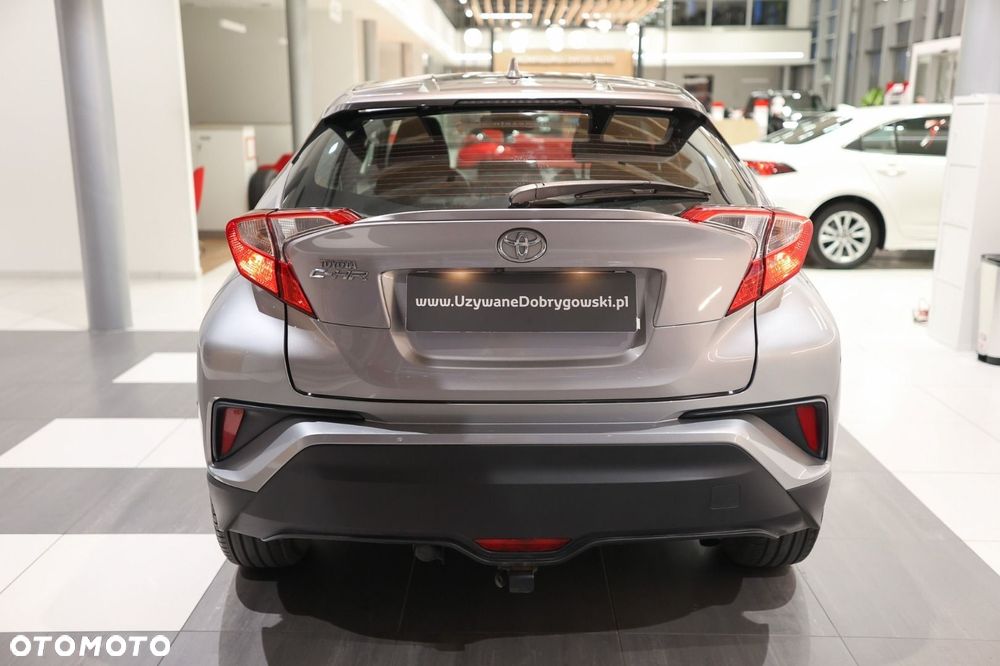 Toyota C-HR - 6