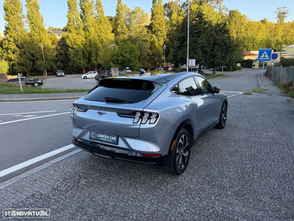 Ford Mustang Mach-E 75.7 kWh Premium AWD - 11