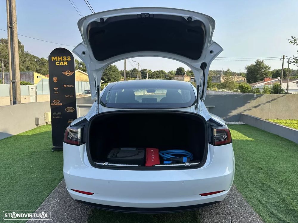 Tesla Model 3 Long-Range Dual Motor AWD - 22