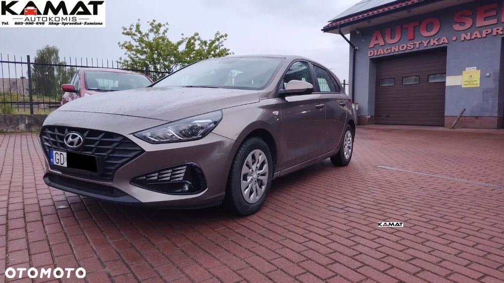 Hyundai i30 1.5 DPI Classic + - 8