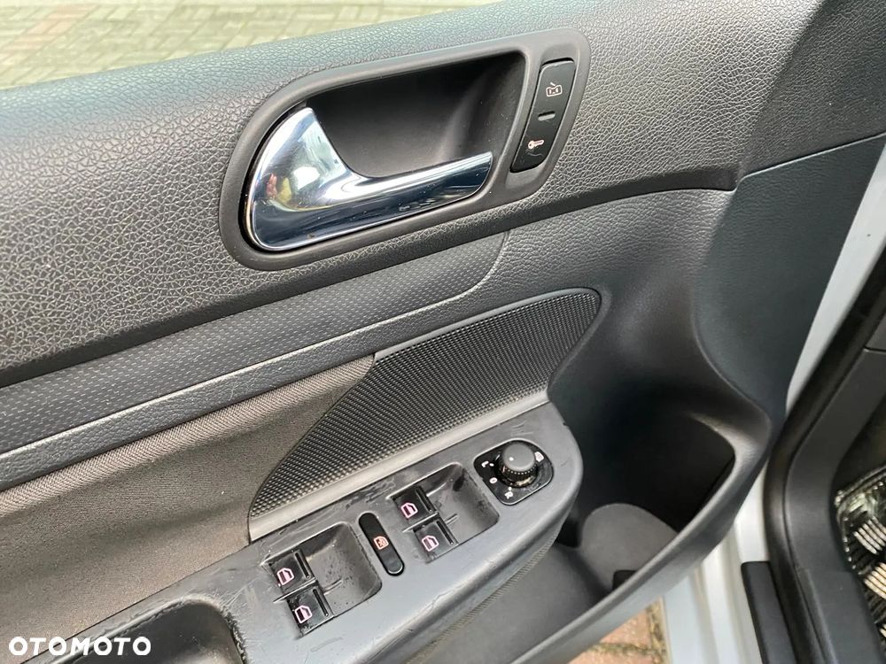 Volkswagen Golf 1.4 Goal - 23