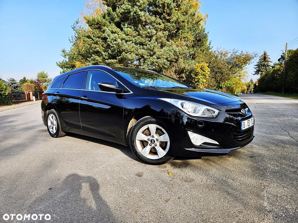 Hyundai i40 i40cw 1.7 CRDi Automatik Fifa World Cup Edition Silver - 4