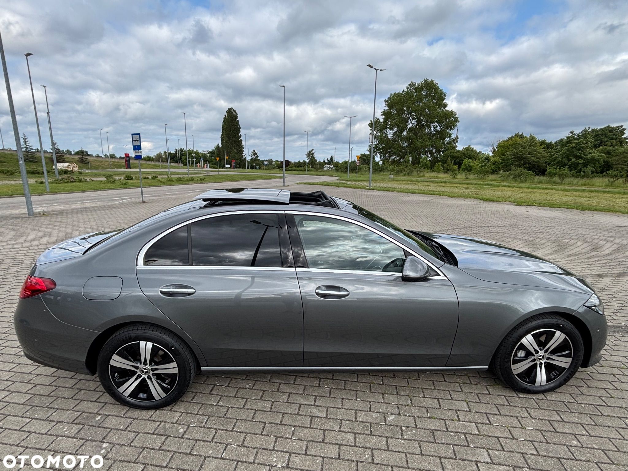 Mercedes-Benz Klasa C 300 e PHEV 4-Matic Avantgarde - 1