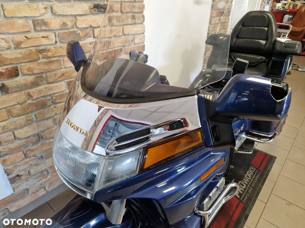 Honda GL - 10