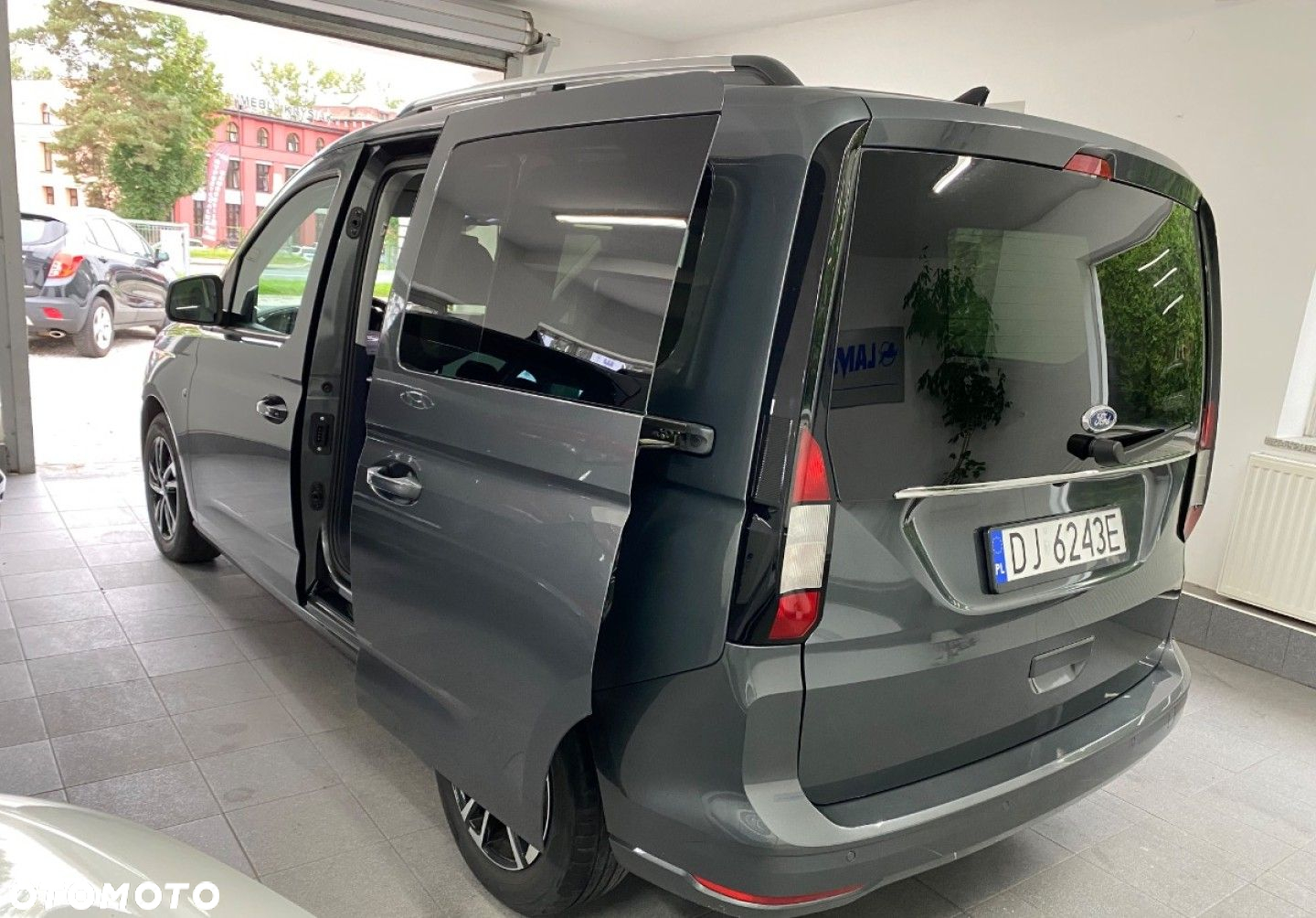 Ford Tourneo Connect - 4