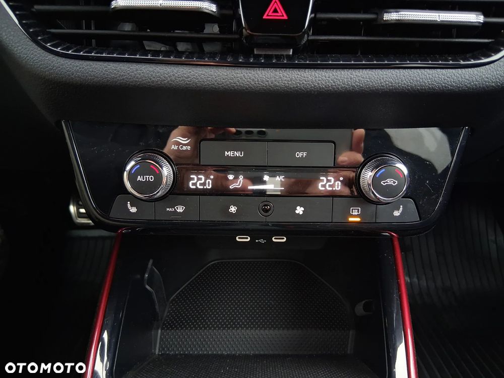 Skoda Fabia 1.0 TSI Monte Carlo - 27