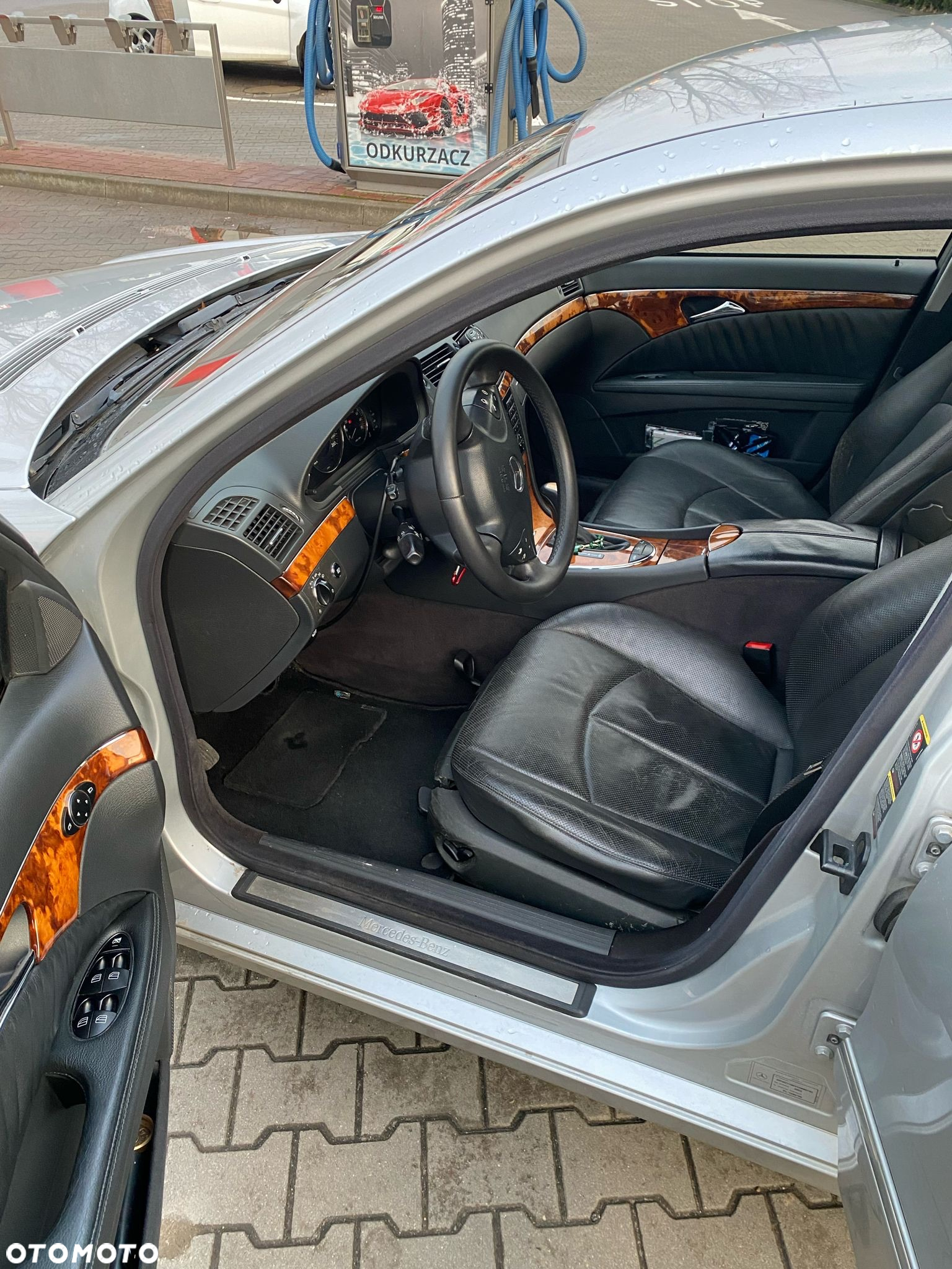 Mercedes-Benz Klasa E 320 T Elegance - 13