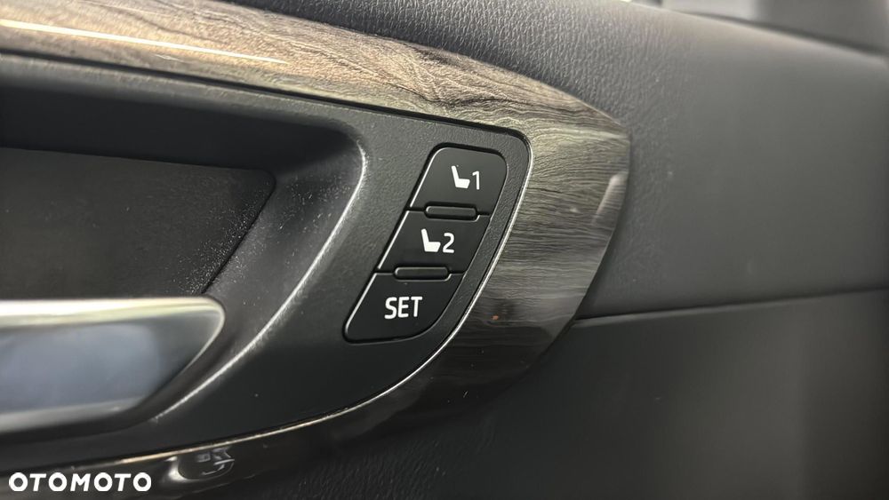 Toyota Highlander 2.5 Hybrid Prestige - 31